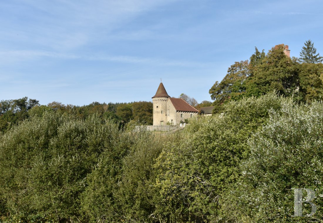 A 17th-century independent dwelling in the centre of a medieval stronghold in Limousin, in south-east Creuse near Aubusson - photo  n°36